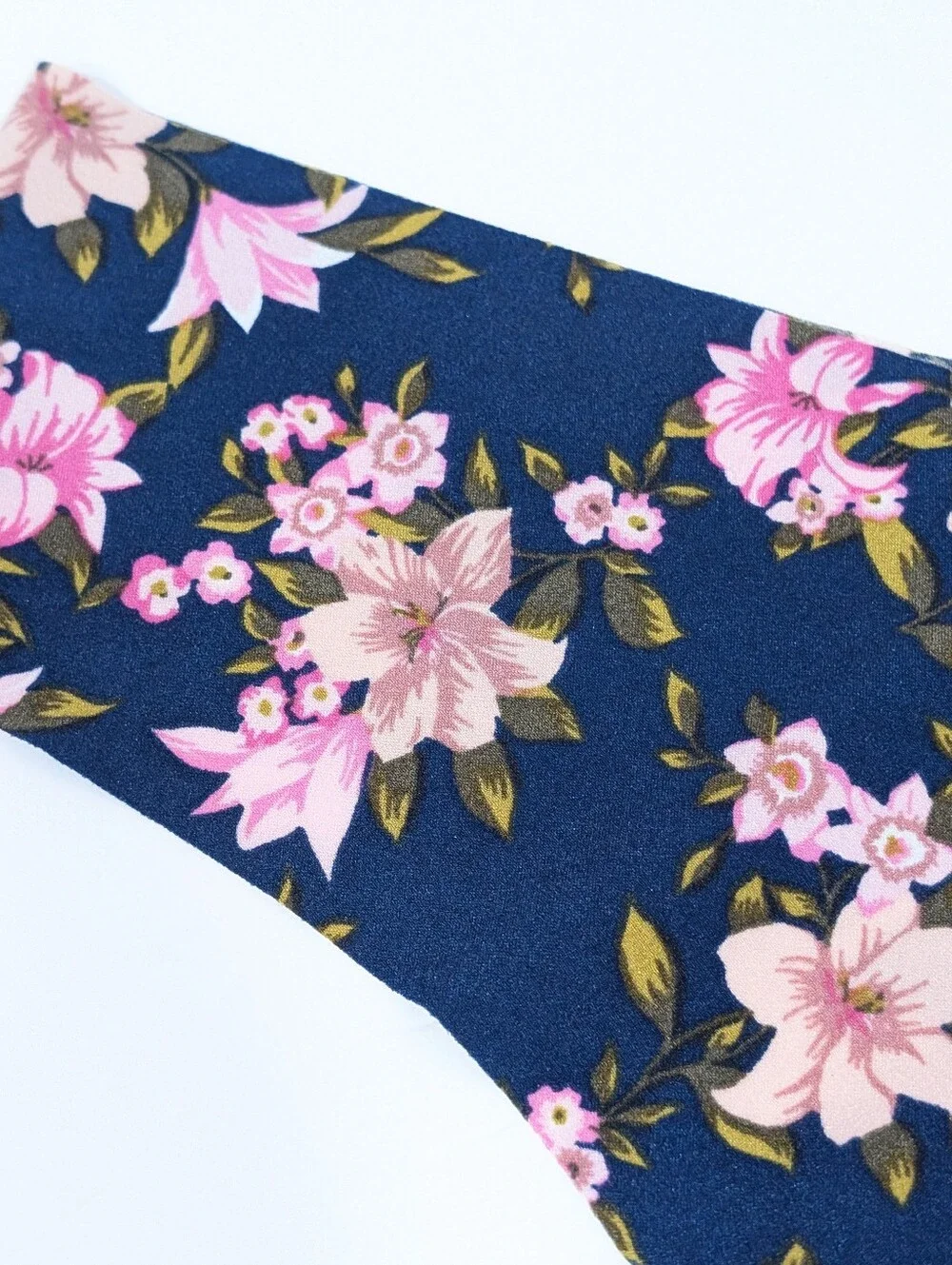 Victoria's Secret No Show Thong Large New Women Stretch Panty Midnight Lillies